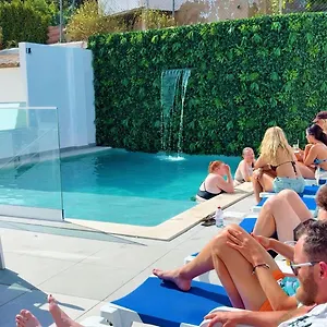 Hostel Sun Lovers Albufeira