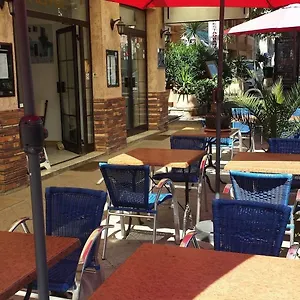 Le Lys Hotel